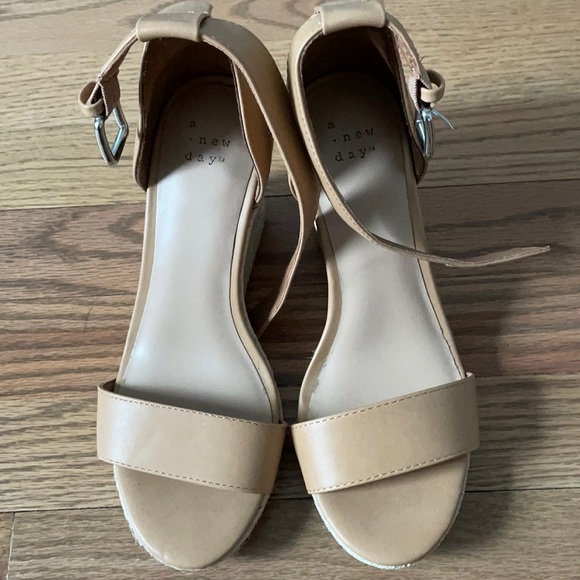 Wedges - Picture 1 of 3